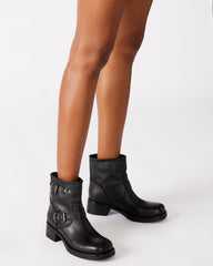 RAMPANT BLACK LEATHER